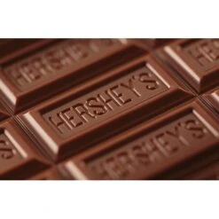 Hershey's King Size Milk Chocolate Candy Bar, 2.6 Oz. (HEC22000) -Gerber || Lindt || Mars Sales s1127612 s7