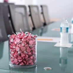 HERSHEY'S KISSES Pink Foil Milk Chocolate Pieces, 66.7 Oz. (HEC33434) 7 HERSHEY'S KISSES Pink Foil Milk Chocolate Pieces, 66.7 Oz. (HEC33434) -Gerber || Lindt || Mars Sales sp132062411 s7