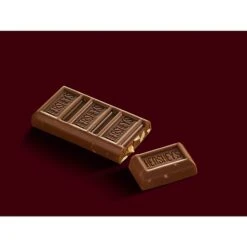 HERSHEY'S Chocolate And White Creme Assortment Snack Size Candy Bars, Bulk, 31.5 Oz, Party Bag (3400093933) -Gerber || Lindt || Mars Sales sp170265654 s7