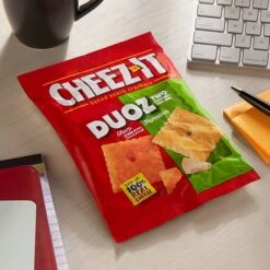 Cheez-It Duoz Crackers, 4.3 Oz., 6 Packs/Box (KEE57728) -Gerber || Lindt || Mars Sales sp55184339 s7